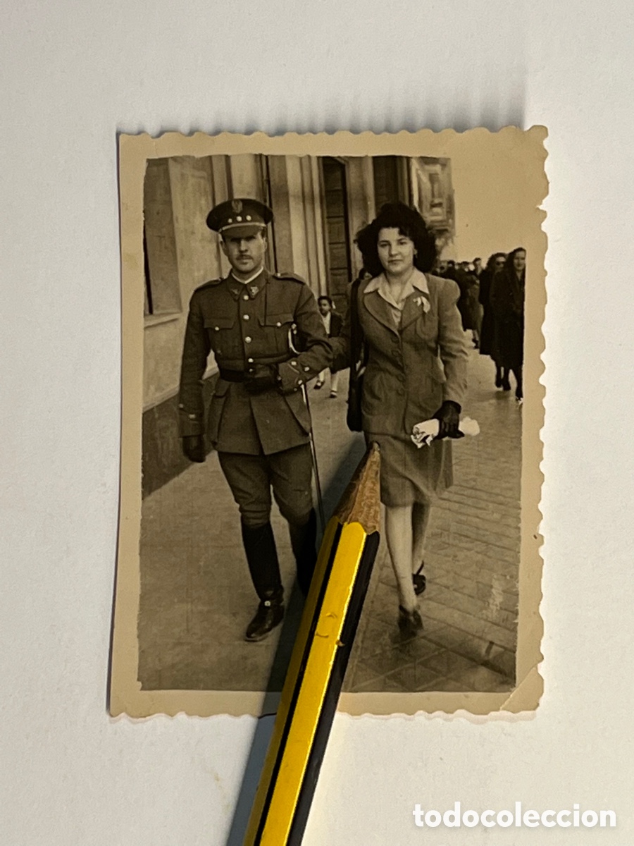 Fotografia antiga: MADRID. Militar.. Capitan del Ejercito de Franco&hellip; Febrero de 1946..,