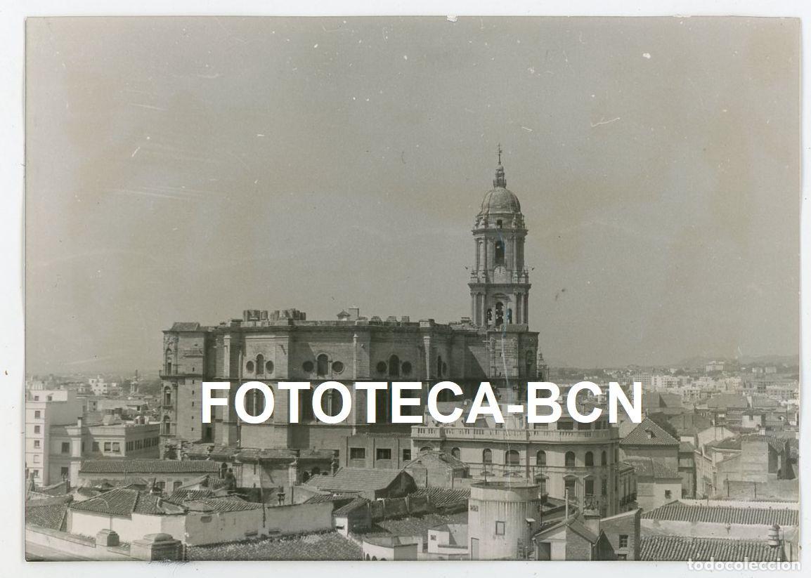 Fotografia antica: FOTO ORIGINAL MALAGA VISTA DE LA CATEDRAL A&Ntilde;OS 60