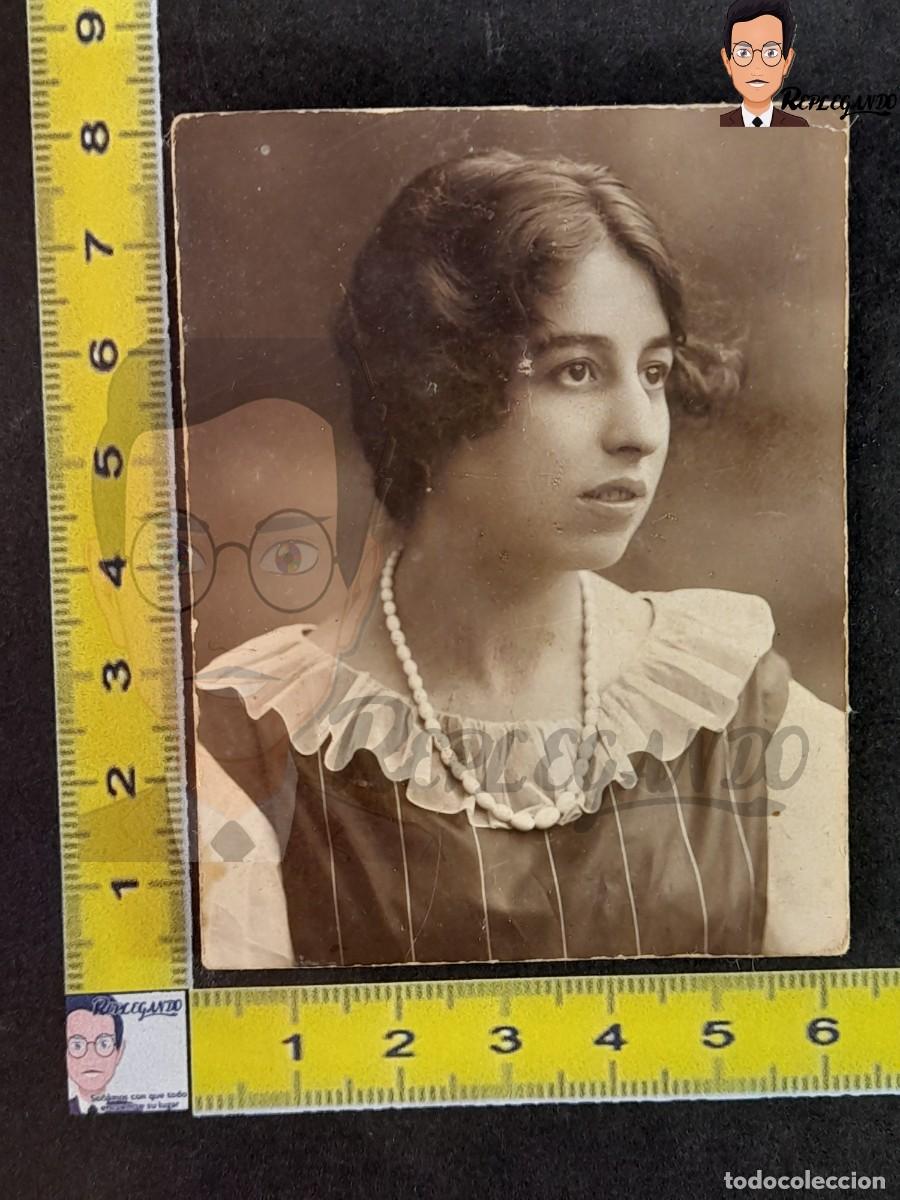 Fotograf&iacute;a antigua: RETRATO CHICA JOVEN CON COLLAR DE PERLAS - FOTO ANTIGUA ESTUDIO BLANCO NEGRO A&Ntilde;OS 20 - ESPA&Ntilde;A
