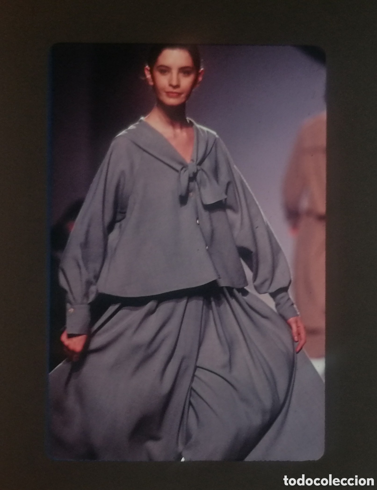 Fotograf&iacute;a antigua: FOTO-DIAPOSITIVA. P. RUBIO. PASARELA CIBELES. DESFILE MODA, ENVIO INCLUIDO.