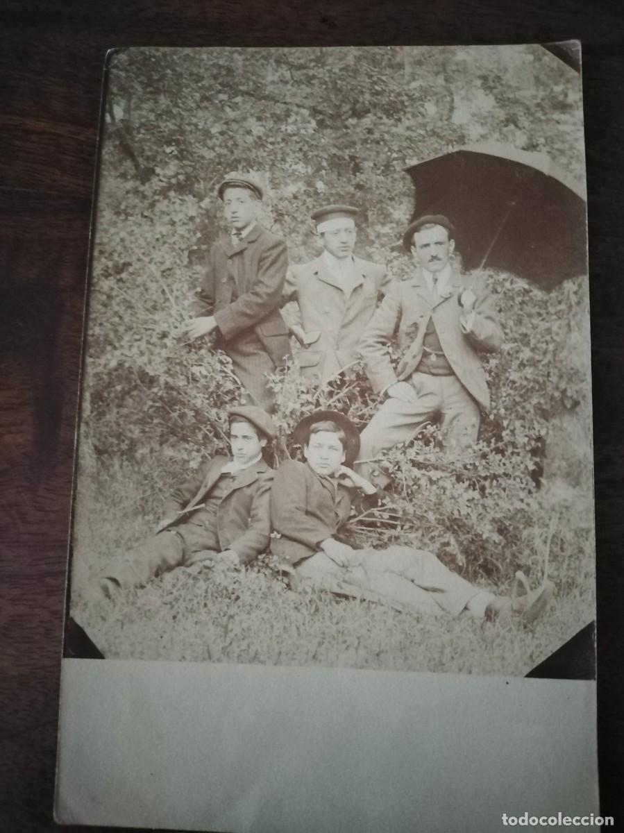 Fotografia antica: Antigua Fotograf&iacute;a grupal. 9 x 14 cm.