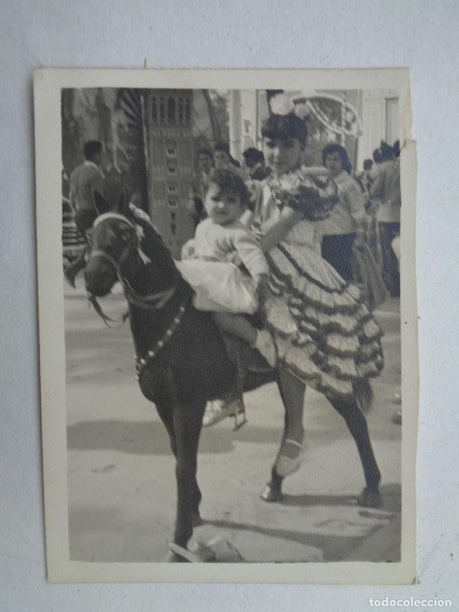 Photographie ancienne: MINUTERO DE FOTOGRAFO DE FERIA : NI&Ntilde;A VESTIDA DE FLAMENCA EN CABALLITO
