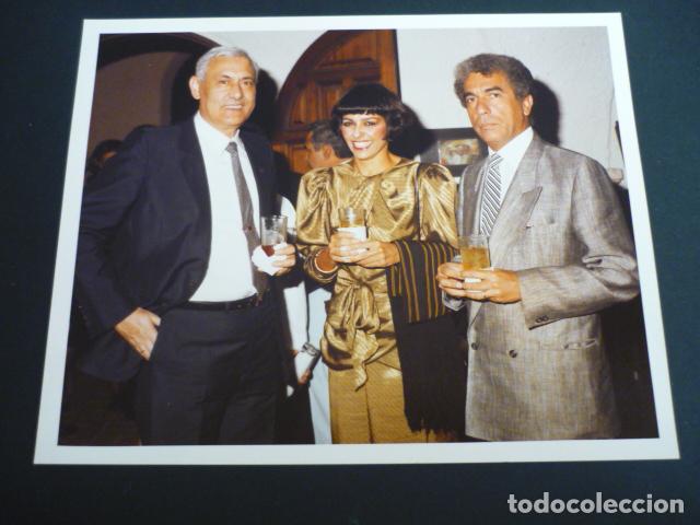 Alte Fotografie: AJEDREZ FOTOGRAFIA ROMAN TORAN EN CARACAS VENEZUELA A&Ntilde;OS 80 FONDO AJEDRECISTA ROMAN TORAN