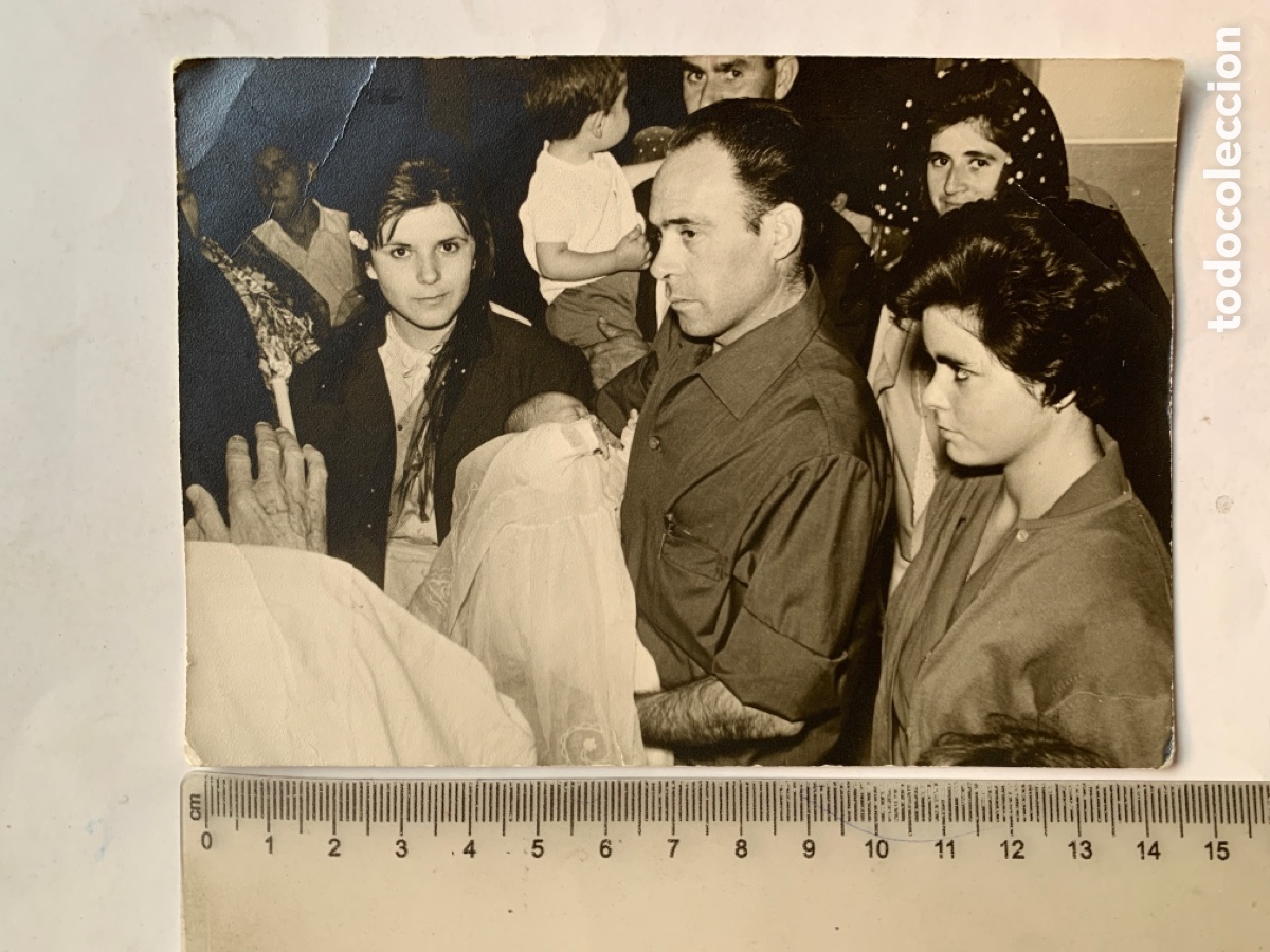 Fotograf&iacute;a antigua: FOTO. MOMENTO DEL BAUTISMO. PADRES Y PADRINOS. SANTAPAU, FOTOGRAFO. VALL DE UXO. CASTELL&Oacute;N.