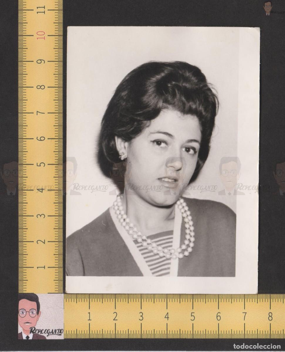Antique Photography: RETRATO MUJER CHICA JOVEN COLLAR DE PERLAS - FOTO ANTIGUA ESTUDIO BLANCO NEGRO A&Ntilde;OS 60 - ESPA&Ntilde;A