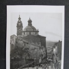 Fotografía antigua: CHELVA, VALENCIA, CALLE D. GIL ROGE, AÑO 1917 - FOTOGRAFICA DEL INSTITUTO AMATLLER DE ARTE HISPANICO. Lote 402763829