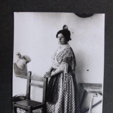 Fotografía antigua: CHELVA, VALENCIA, FALLERA, AÑO 1917 - FOTOGRAFICA DEL INSTITUTO AMATLLER DE ARTE HISPANICO. Lote 402764139
