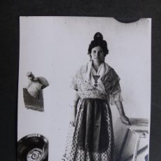 Fotografía antigua: CHELVA, VALENCIA, FALLERA, AÑO 1917 - FOTOGRAFICA DEL INSTITUTO AMATLLER DE ARTE HISPANICO. Lote 402764599