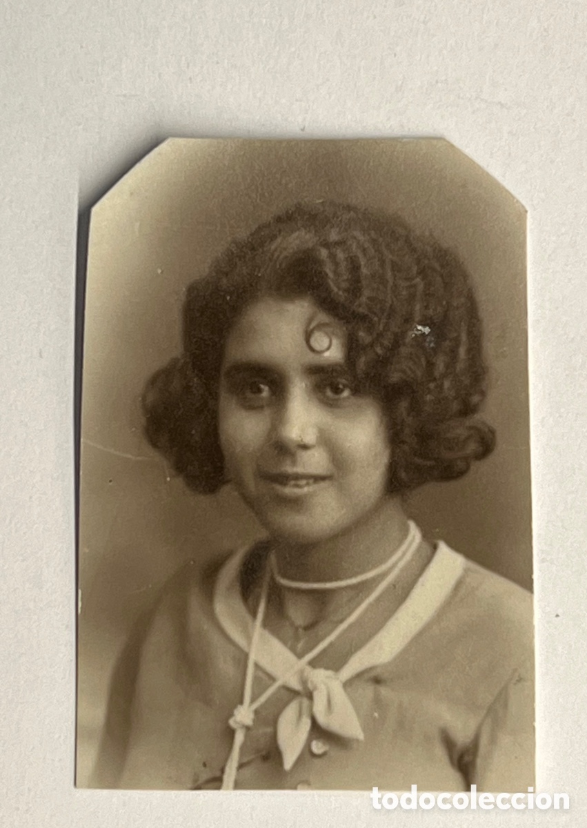 Fotograf&iacute;a antigua: FOTOMATON. Fotograf&iacute;a Se&ntilde;orita con tirabuzones &hellip; (h.1930?)