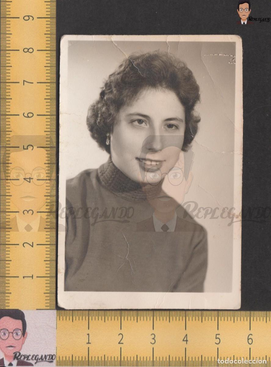 Fotografia antiga: RETRATO GUAPA CHICA JOVEN SONRISA - FOTO ANTIGUA ESTUDIO A&Ntilde;OS 40/50 - VERT MANRESA MUJER PENDIENTES