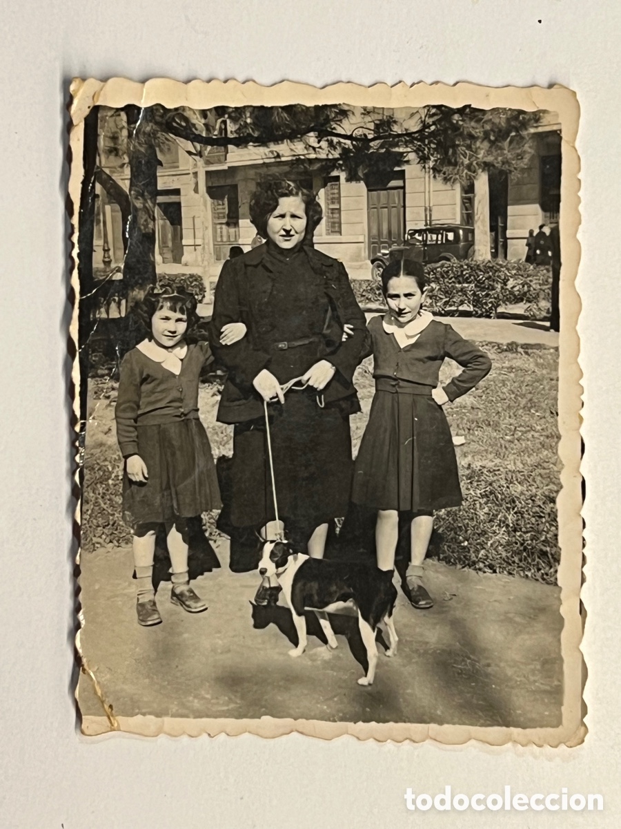 Antique Photography: CARTAGENA. Minuteros fot&oacute;grafos de calle&hellip; de paseo con el perrito.. M. Fraile, fot&oacute;grafo (h.1950?)