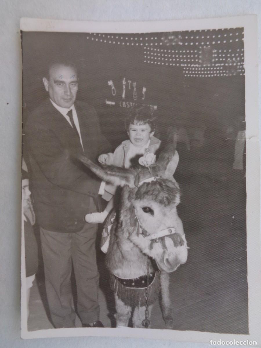 Fotografia antiga: MINUTERO DE FOTOGRAFO DE FERIA : NI&Ntilde;O EN BURRITO
