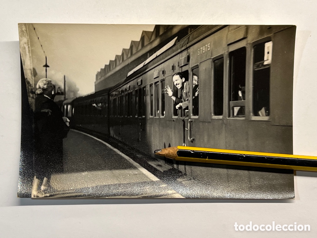 Fotograf&iacute;a antigua: TREN .. FERROCARRIL.. Fotograf&iacute;a antigua camino de Perpi&ntilde;an buscando nuevos futuros (h.1950?)