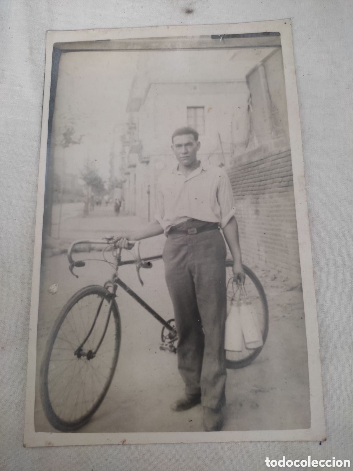 Antique Photography: Buena y dif&iacute;cil foto del lechero con bicicleta, ciclista