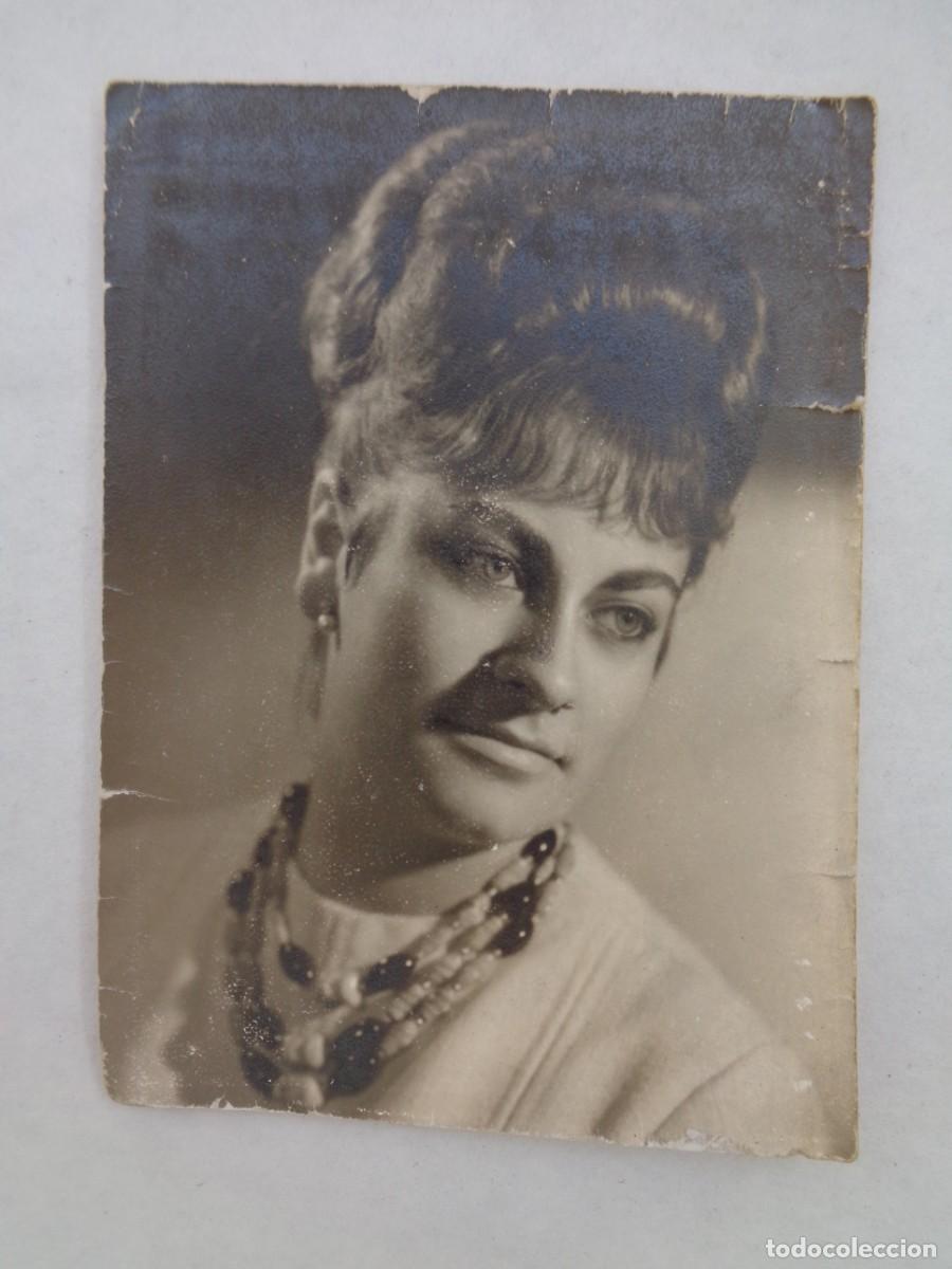 Alte Fotografie: PRECIOSA FOTO DE ESTUDIO DE SE&Ntilde;ORITA, A&Ntilde;OS 60. DE CARLOS, SEVILLA