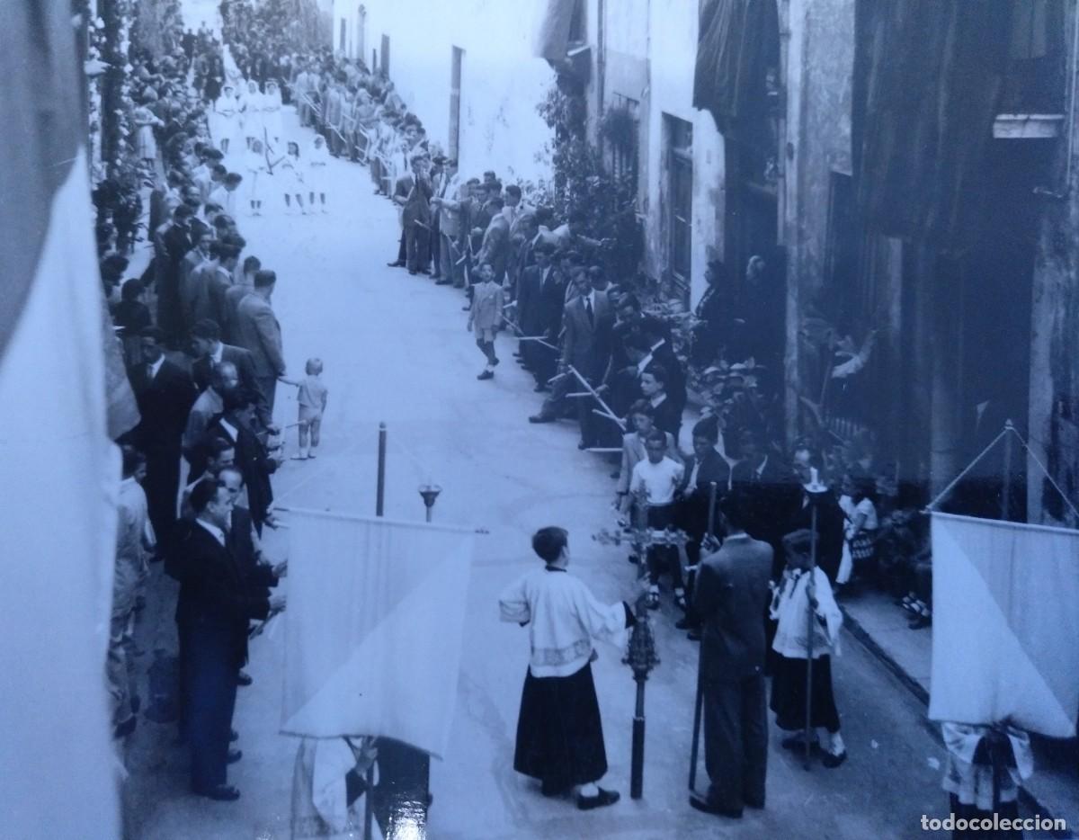 Fotografia antiga: FOTO PROCESION DE CORPUS EN CATALU&Ntilde;A LUGAR SIN DETERMINAR 13,5 X 8,5 CM (APROX)