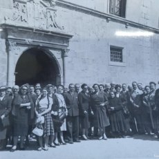 Fotografía antigua: FOTO BRANGULI VISITA DEL CONSEJO DE LA CAIXA A PERELADA (GIRONA) 1951 18 X 12 CM (APROX)