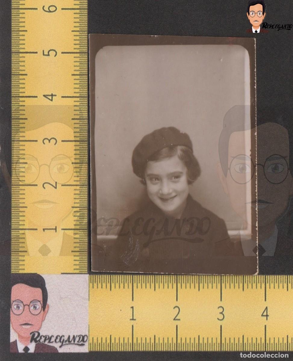 Alte Fotografie: FOTOMATON - NI&Ntilde;A SONRISA ABRIGO Y BOINA - FOTO ANTIGUA CARNET BLANCO NEGRO - PHOTOMATON A&Ntilde;OS 40