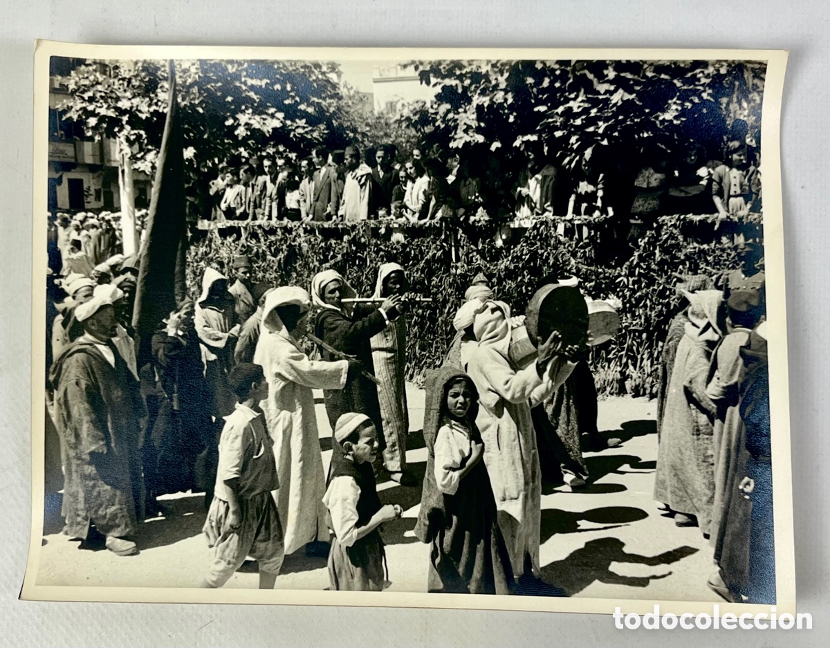 Fotografia antiga: ANTIGUA FOTOGRAF&Iacute;A DE TETU&Aacute;N - DESFILE CON MUSICOS - 18 X 24 CM