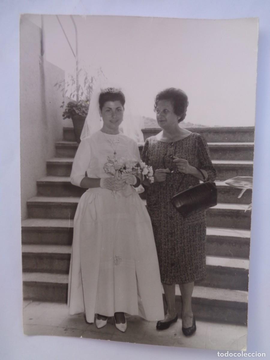 Fotograf&iacute;a antigua: FOTO DE NOVIA CON MADRE