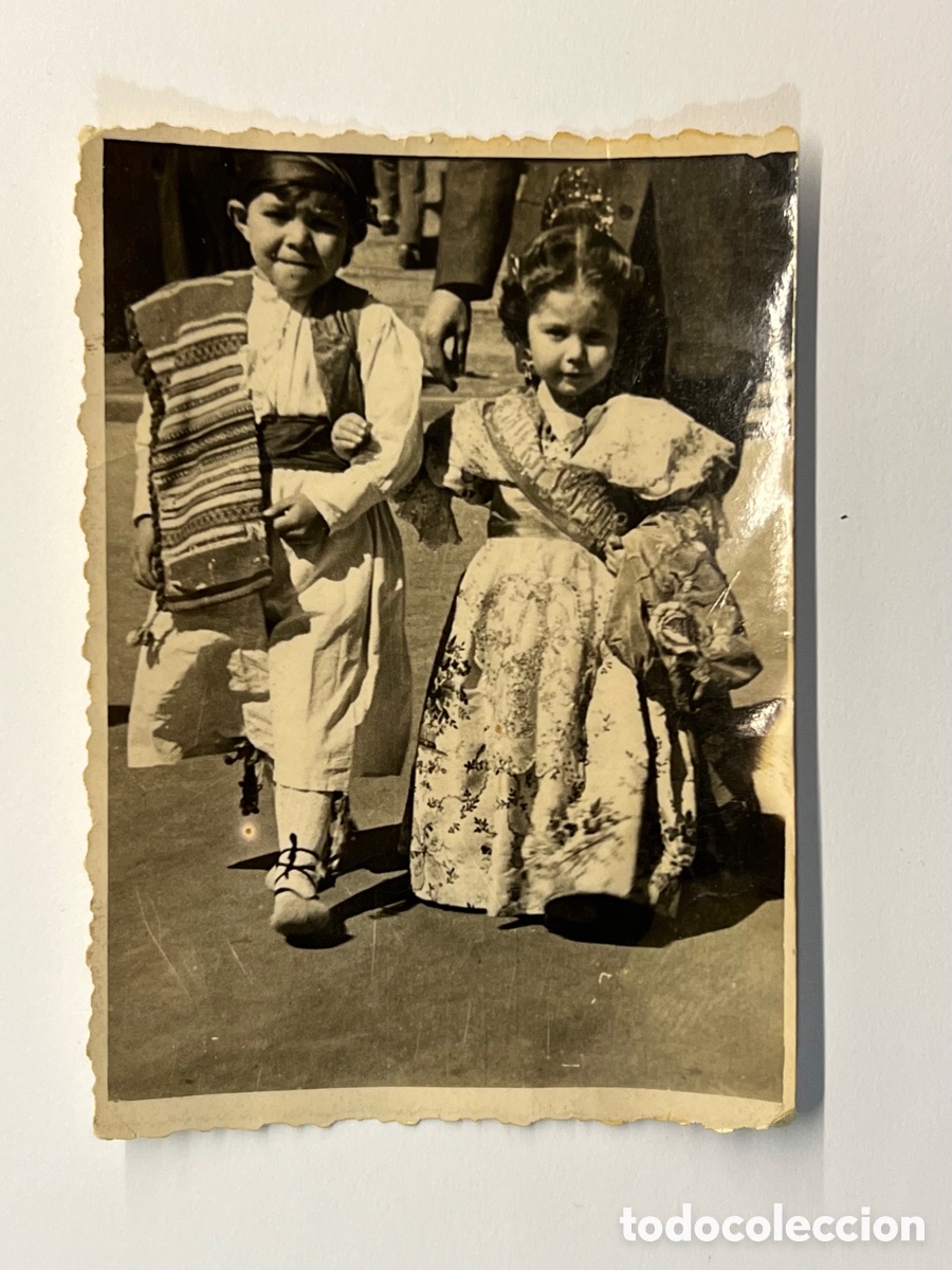 Fotografia antica: FALLAS VALENCIA. Ni&ntilde;os vestidos de falleros&hellip; el Alma de la Fiesta (h.1960?)