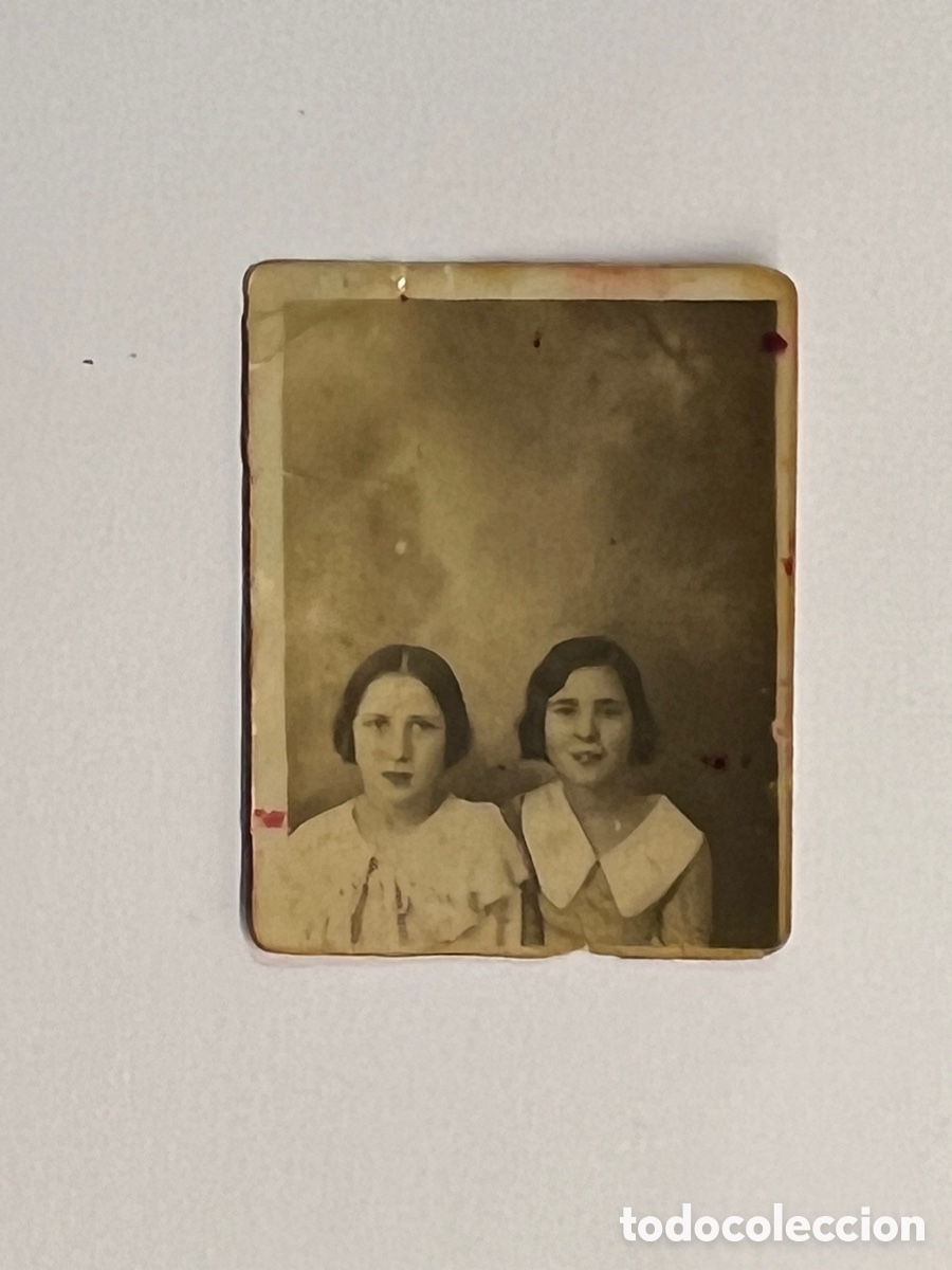 Fotograf&iacute;a antigua: FOTOMATON. Fotograf&iacute;a antigua Dos j&oacute;venes se&ntilde;oritas.. (h.1920?)