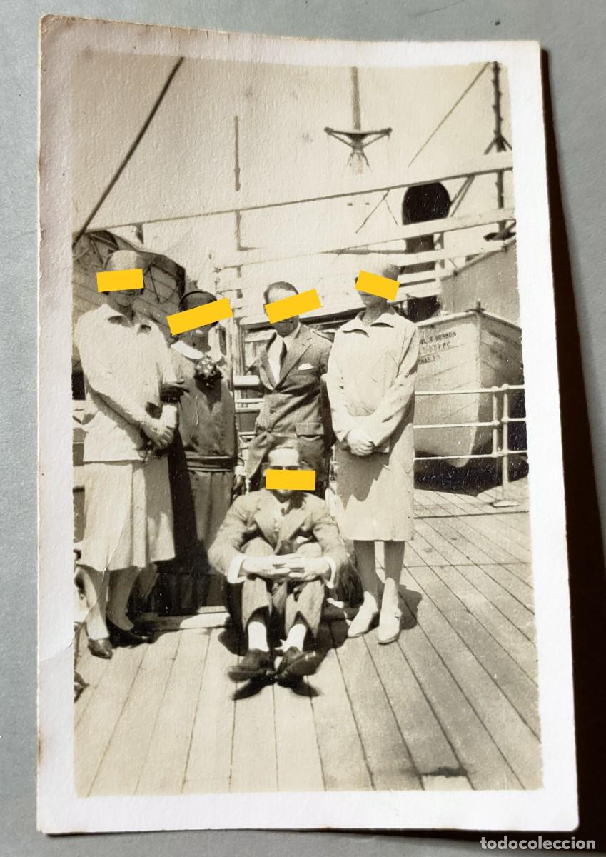 Fotograf&iacute;a antigua: Antigua fotograf&iacute;a. En la cubierta, barco de vapor Isabel de Borb&oacute;n. A&ntilde;os 20.