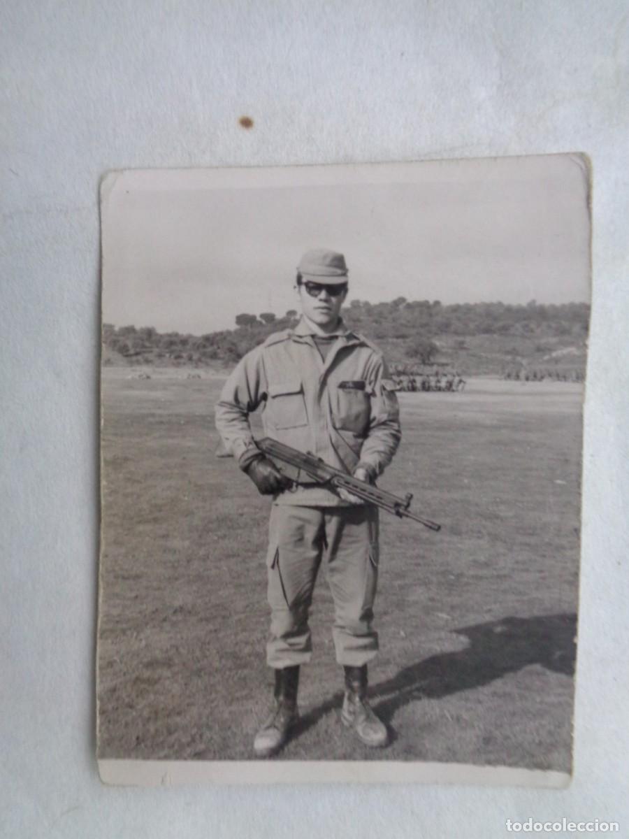 Antique Photography: FOTO DE MILITAR CON ROPA DE CAMPA&Ntilde;A Y CETME