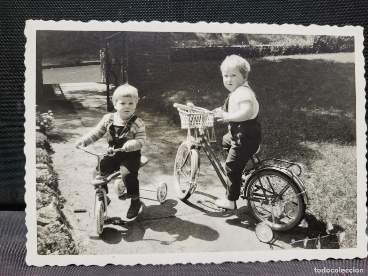 Fotograf&iacute;a antigua: ANTIGUAS FOTOGRAFIAS NI&Ntilde;OS BICICLETAS JUGUETE