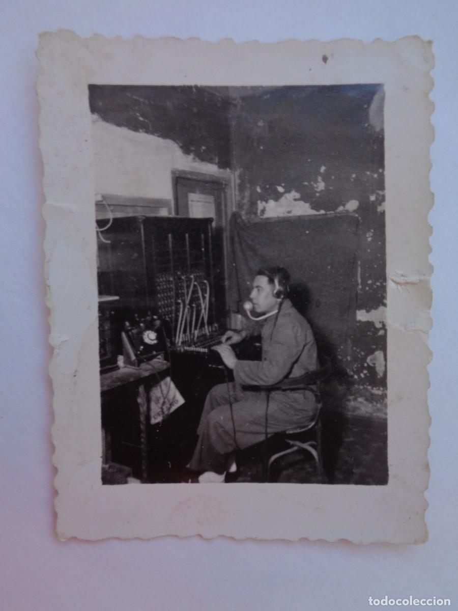 Alte Fotografie: FOTO DE MILITAR EN ESTACION DE TELEFONO, SEGURAMENTE CUARTEL DE LA ARMADA. DE CASAU, CARTAGENA