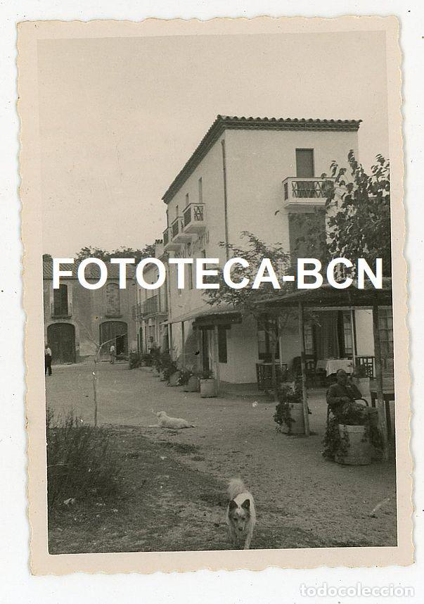 Fotografia antica: FOTO ORIGINAL HOTEL TAMARIU BARCAS DE PESCADORES A&Ntilde;O 1946 COSTA BRAVA