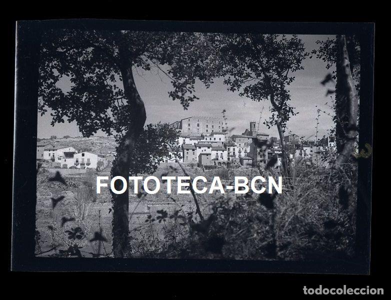 Fotograf&iacute;a antigua: NEGATIVO LA TORRE DE CLARAMUNT VISTA DE LA POBLACION A&Ntilde;O 1950