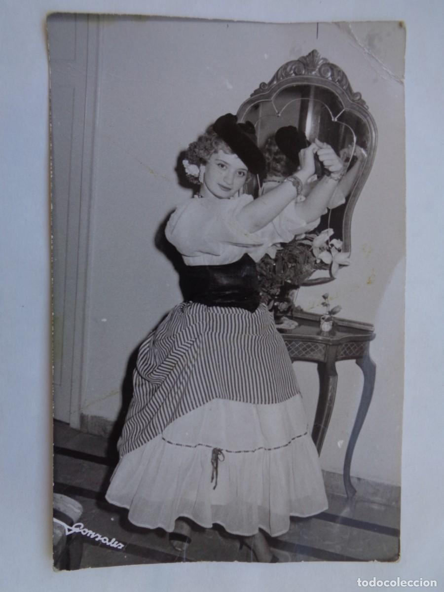 Fotograf&iacute;a antigua: BONITA FOTO DE JOVEN CON TRAJE REGIONAL, 1961 . DE GONZALEZ , MISLATA