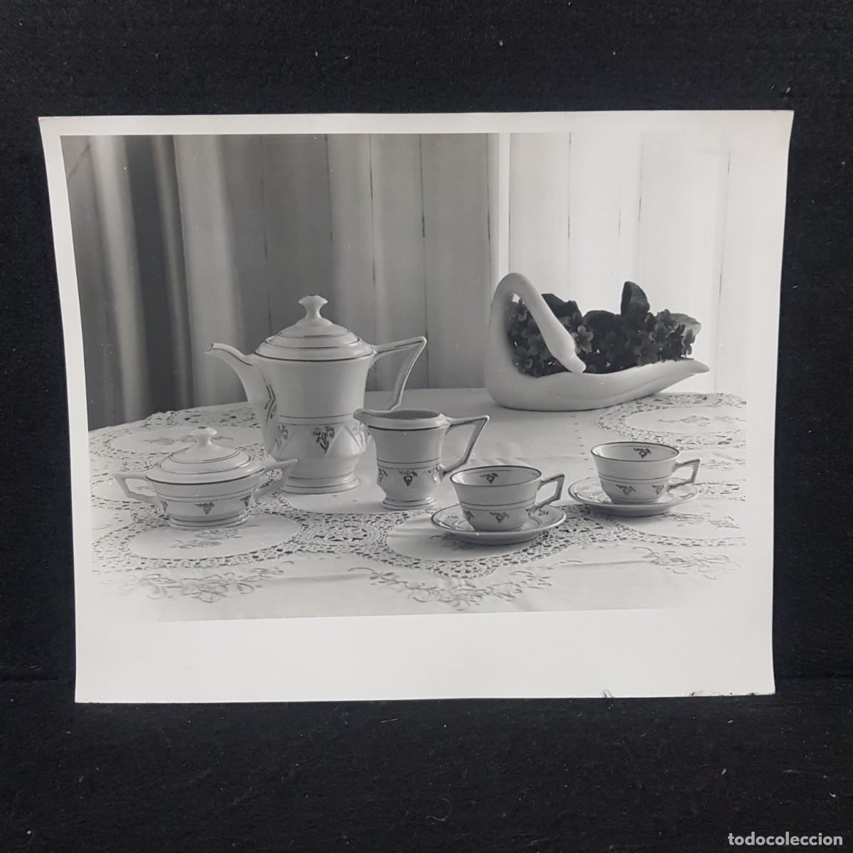Antique Photography: ANTIGUA FOTO BLANCO Y NEGRO - CONJUNTO DE PORCELANA DE DISE&Ntilde;O PARA CATALOGO - 25X20 Cm / 64