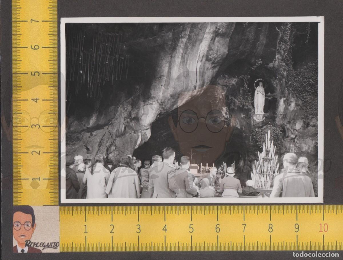 Photographie ancienne: VIRGEN DE LOURDES EN GRUTA INMACULADA CONCEPCI&Oacute;N MAR&Iacute;A - FOTO ANTIGUA A&Ntilde;O 1959 - FRANCIA SANTUARIO