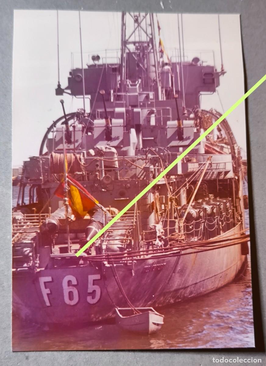 Fotografia antiga: Antigua fotograf&iacute;a. Puerto de C&aacute;diz, barco militar. A&ntilde;o 1973.