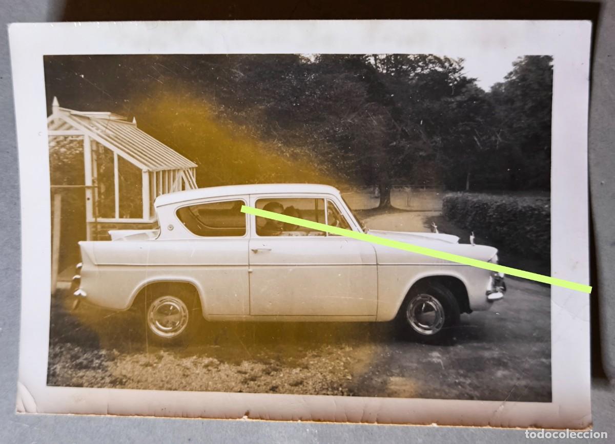 Antique Photography: Antigua fotograf&iacute;a. Coche Ford Anglia. A&ntilde;os 60.