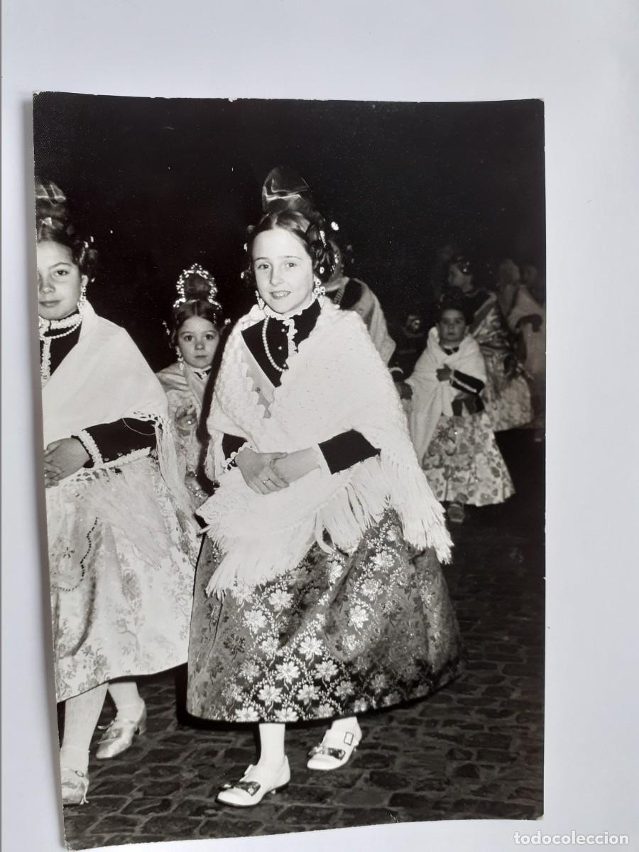 Alte Fotografie: FOTOGRAFIA - NI&Ntilde;AS FALLAS NI&Ntilde;AS FALLERAS (17x 13 cm)