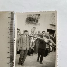 Fotografía antigua: FOTO. SANTO CRISTO EN LOS POBLADOS MARÍTIMOS. VALENCIA. FÉLIX CERVERA, FOTOG?. 21 SEPTIEMBRE 1952