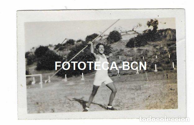 Fotografia antica: FOTO ORIGINAL ATLETA DEPORTISTA LANZADOR DE JAVALINA A&Ntilde;OS 20/30 POSIBLEMENTE ESPA&Ntilde;A
