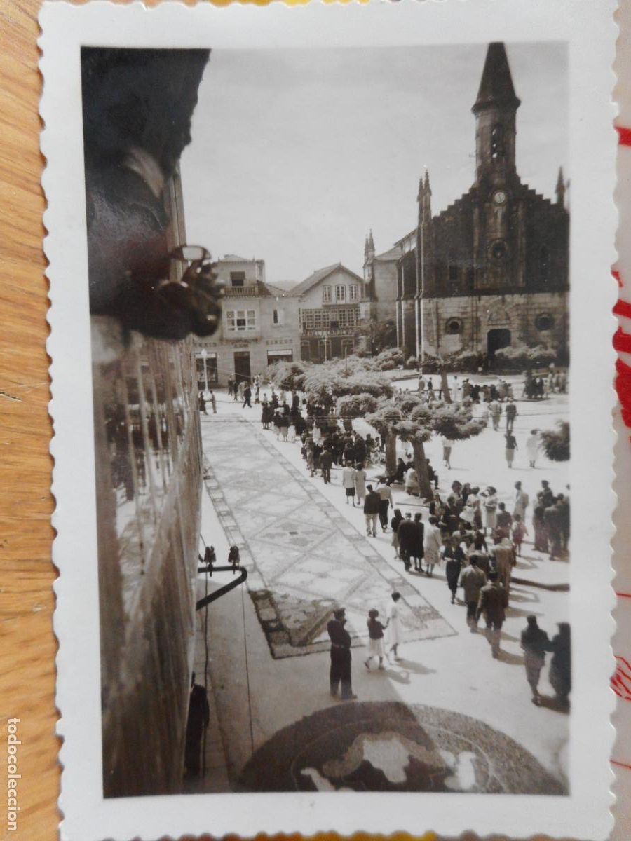 Fotograf&iacute;a antigua: ANTIGUA FOTOGRAFIA DE PROCESION CORPUS. PONTEAREAS PUENTEAREAS PONTEVEDRA 1950