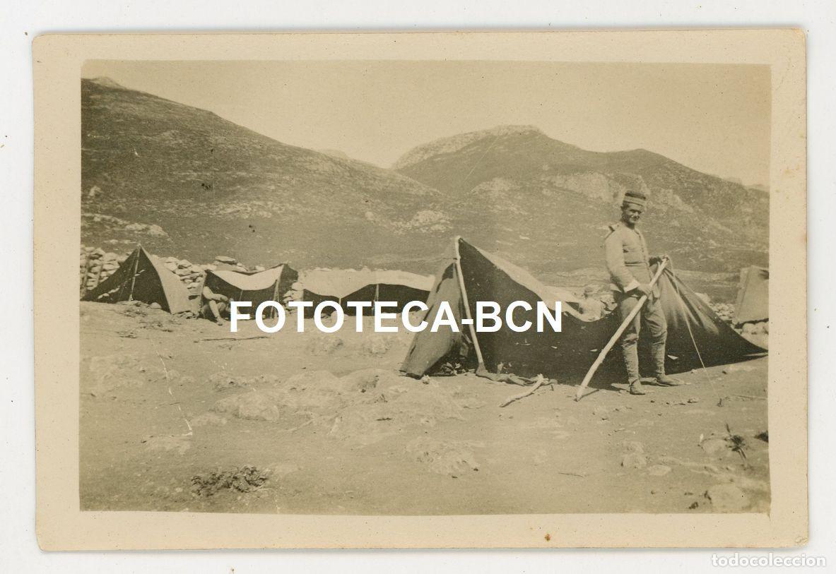 Fotograf&iacute;a antigua: FOTO ORIGINAL SOLDADO POSIBLEMENTE NORTE DE AFRICA CAMPAMENTO EJERCITO ESPA&Ntilde;OL A&Ntilde;OS 20
