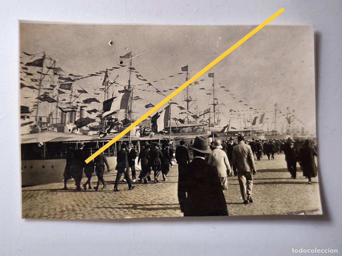 Fotografia antica: Antigua fotograf&iacute;a. Barco. Barcos de guerra. Puerto de Barcelona ? Principios siglo XX