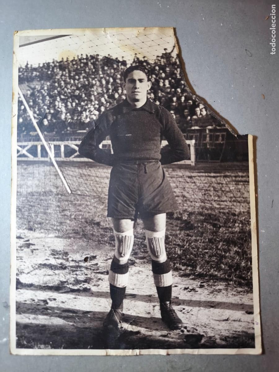 Fotografia antiga: Antigua fotograf&iacute;a. Portero del Real Madrid Ba&ntilde;&oacute;n. Fot&oacute;grafo Albero y Segovia. Futbol A&ntilde;os 40.