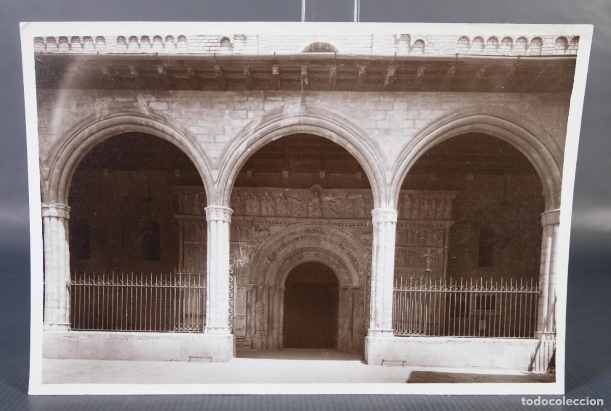 Fotografia antiga: Fotograf&iacute;a entrada de Iglesia a&ntilde;os 20-30