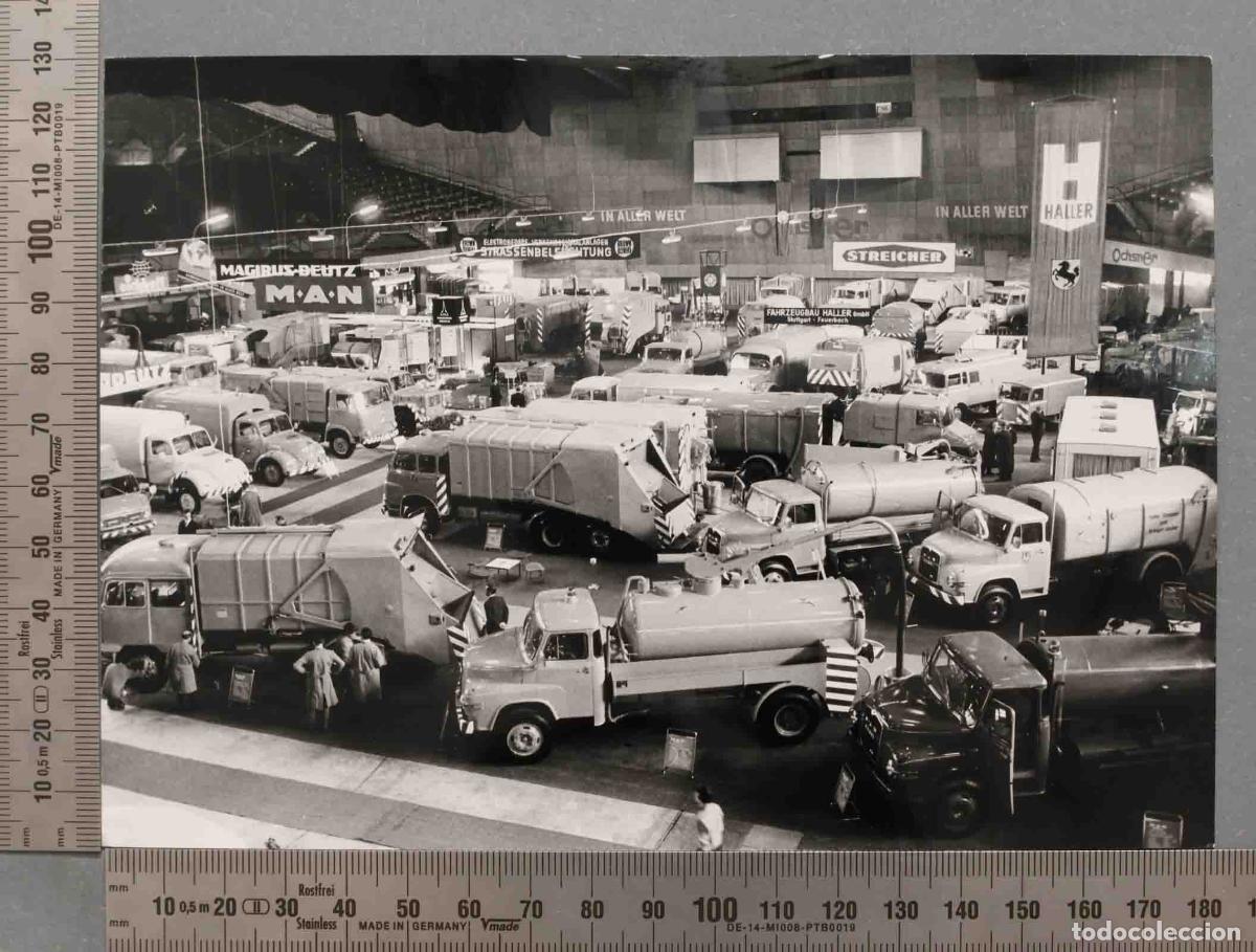Fotograf&iacute;a antigua: FOTOGRAFIA. FERIA VIENA. CAMIONES. MAN. STRICHER FERRARI GALLER. 1964