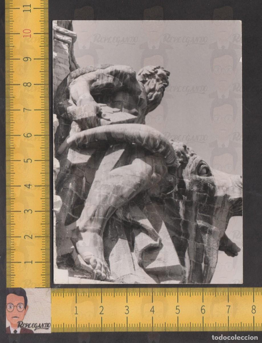 Fotograf&iacute;a antigua: VALLE DE LOS CAIDOS : VISTA ESTATUA EVANGELISTA LUCAS - JUAN DE &Aacute;VALOS - FOTO ANTIGUA A&Ntilde;OS 50/60