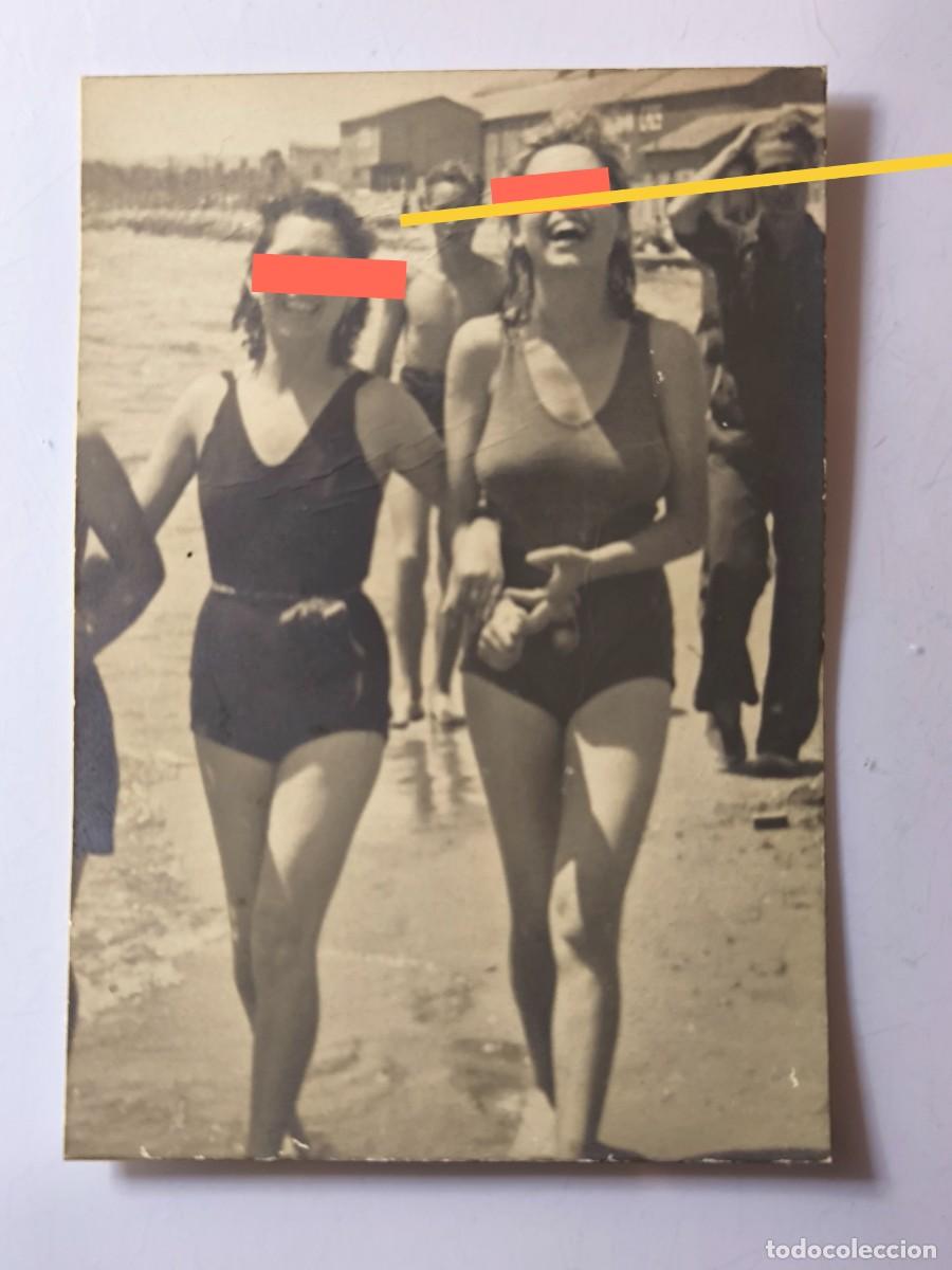 Antique Photography: Antigua fotograf&iacute;a militar. Chica en ba&ntilde;ador. A&ntilde;os 40.
