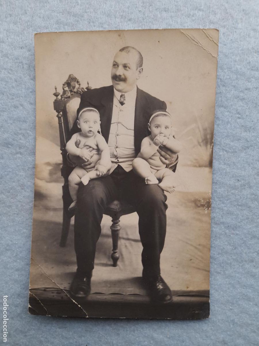 Fotografia antica: Fotograf&iacute;a Antigua de Caballero con Ni&ntilde;os.