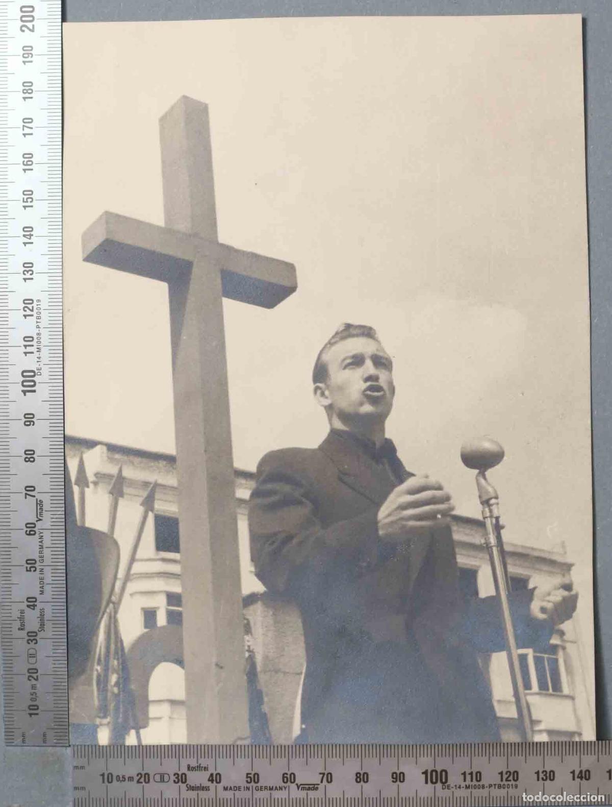Fotografia antica: FOTOGRAFIA. DISCURSO FRENTE DE JUVENTUDES. ORENSE. 1949